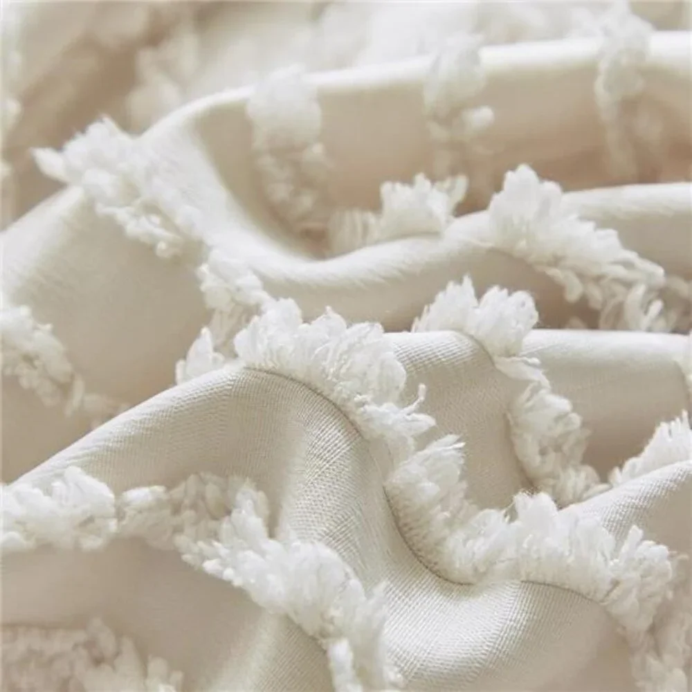 NEW Anthro Beige Boho Queen / King Size Tufted Fringe Bedding Duvet & Sham Set